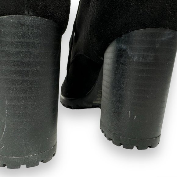 Le Chateu Lace Up Ankle Boots - Picture 7 of 9